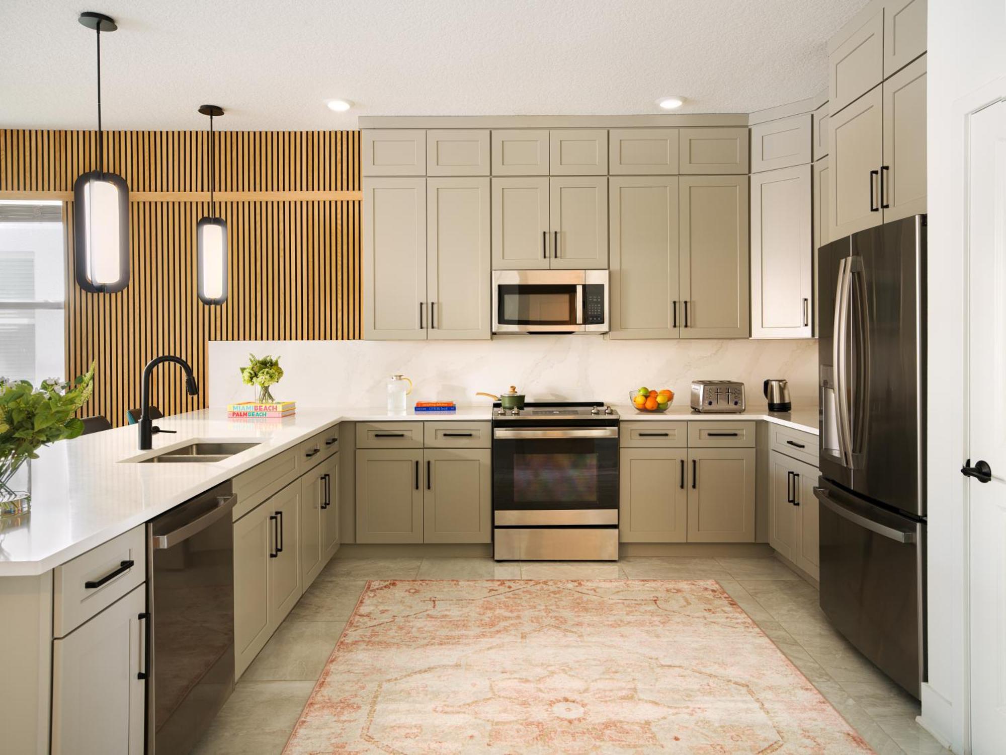 9 Bedroom Estate Private Pool Kitchen Theater & Arcade