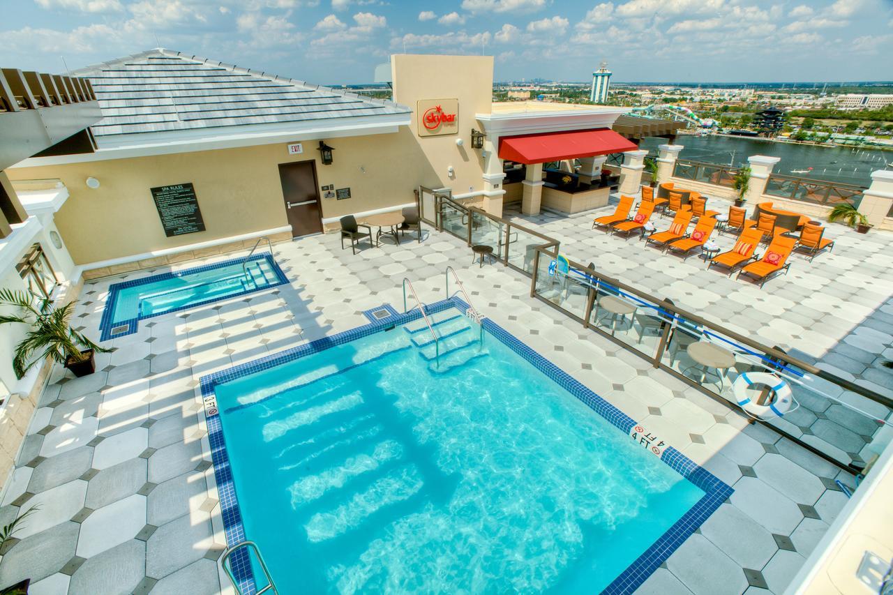 Club Level One-Bedroom Suite Two Queen Beds City View No Resort Fee,532030908:JPEG