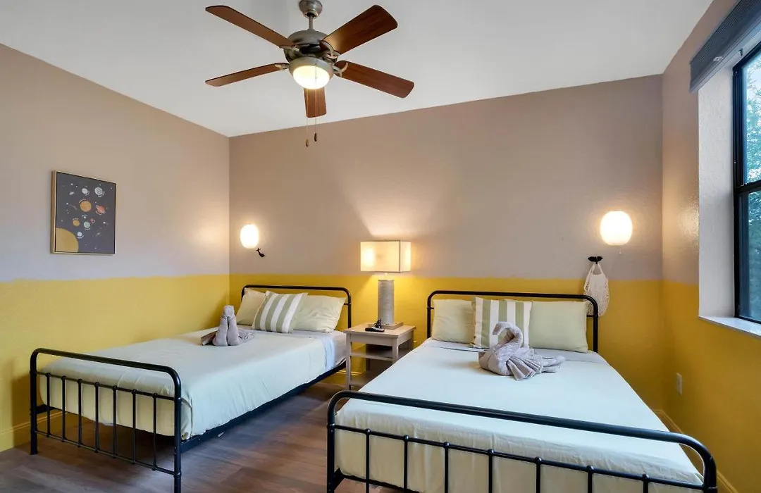 Designer 3Br/2Ba Corner Suite - Disney & Universal-1
