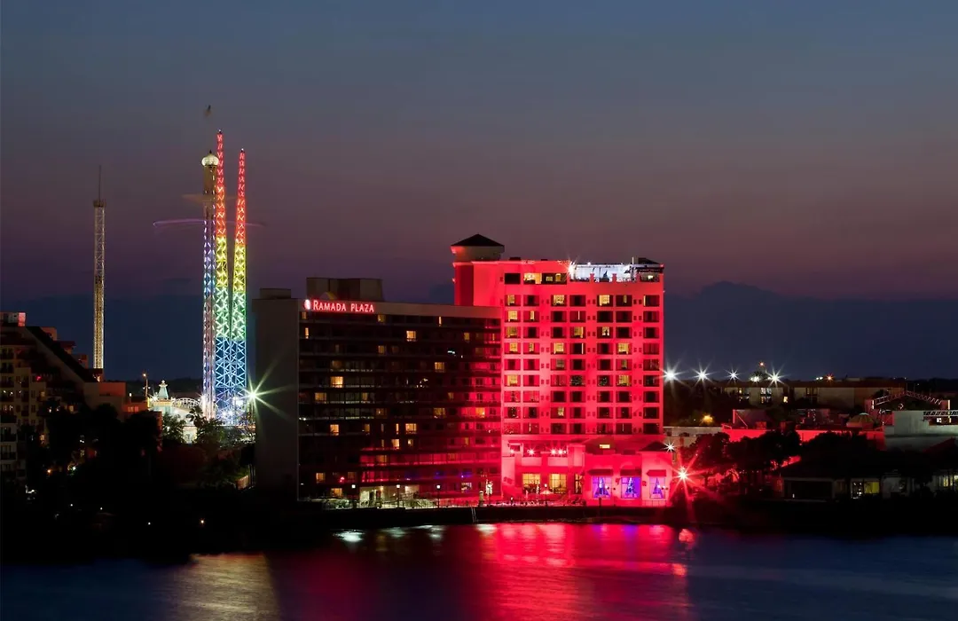Ramada Plaza By Wyndham Orlando Resort & Suites Intl Drive - Newly Renovated!-1