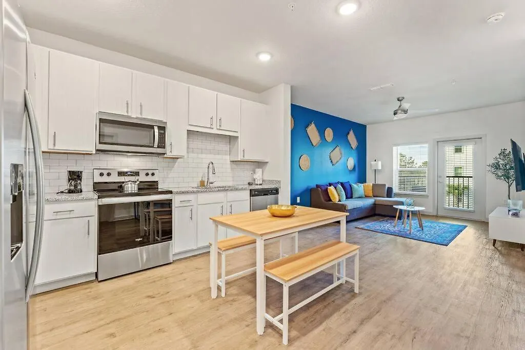 Complete Tranquil Apartment 10 Min To Parks Allows Pets, Resort-Style Amenities-1