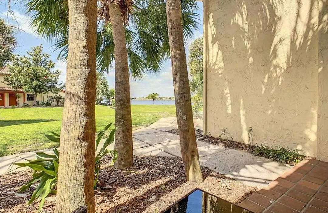 Charming Lakeview Retreat III-1