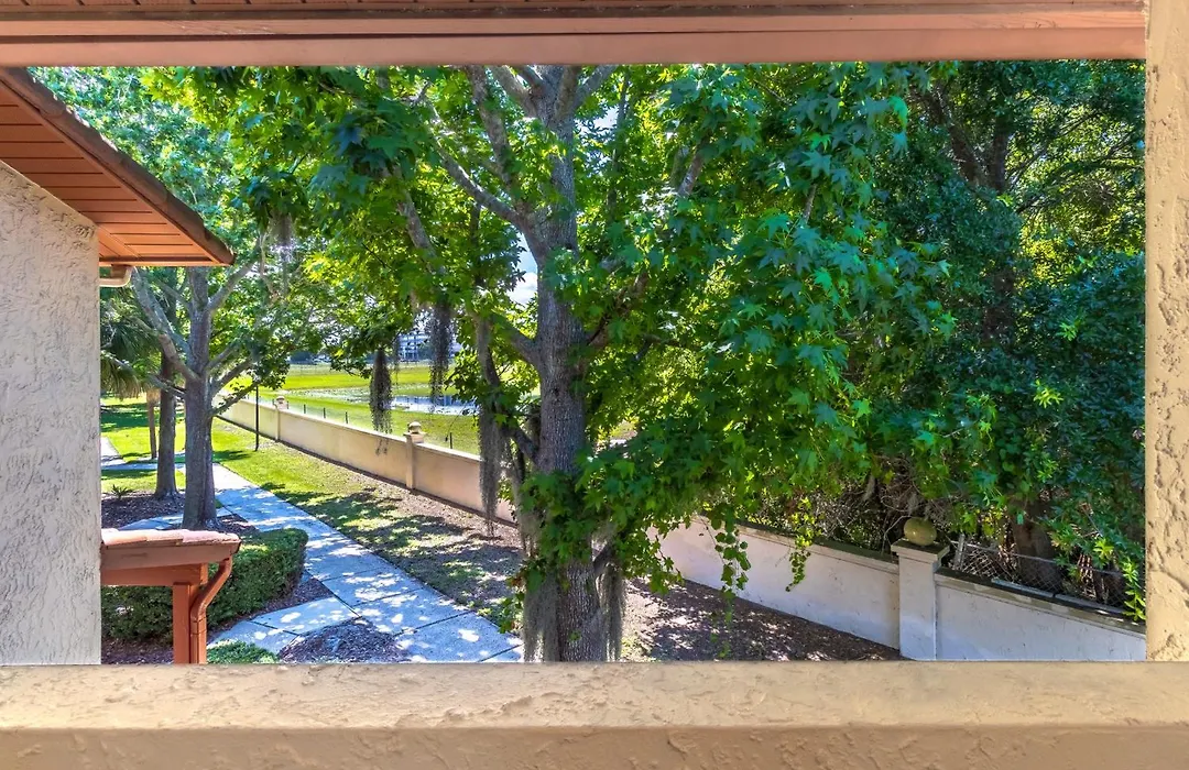 Charming Lakeview Retreat I-1