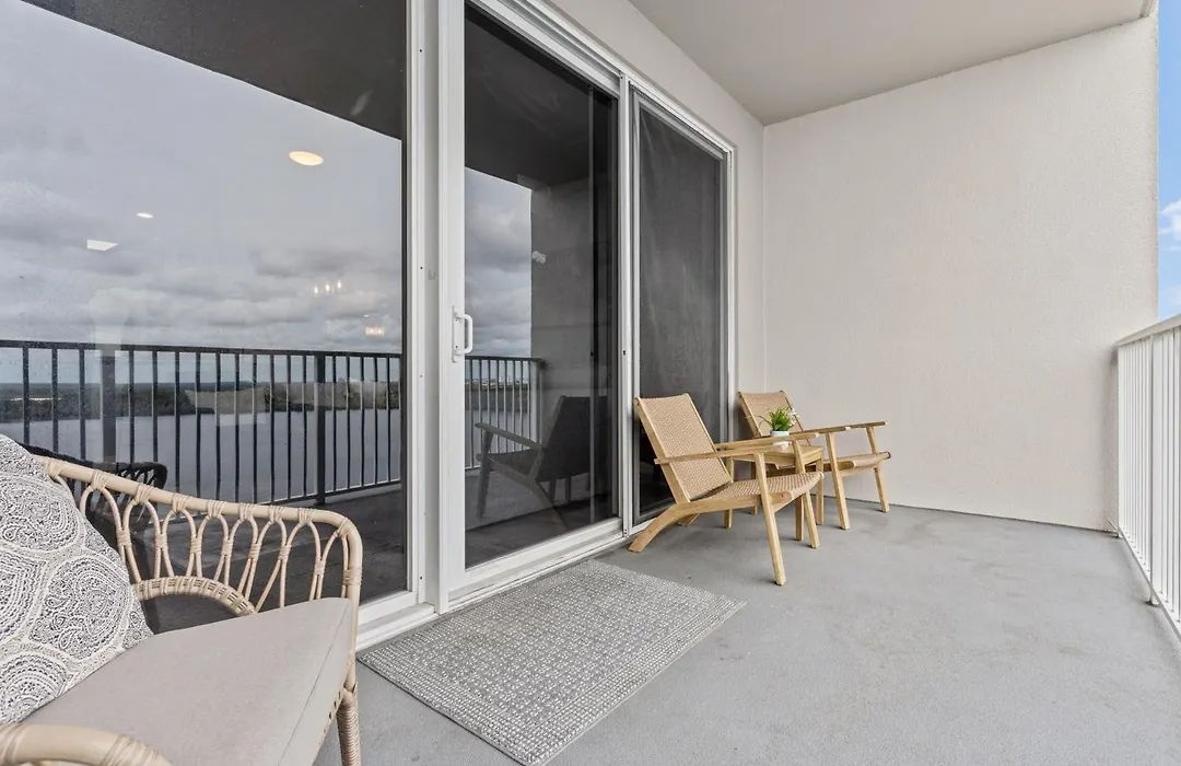 5-Min To Disney Lakeside Retreat-1