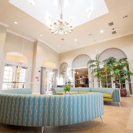 Top Floor Condo With View Of Lake, Pool And Fireworks! Next To Convention Center!-2