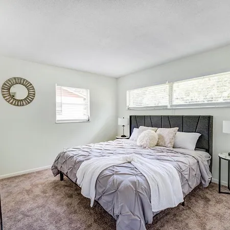 Quiet Location Duplex House - Minutes Away From Everything - Winter Park, Florida-3