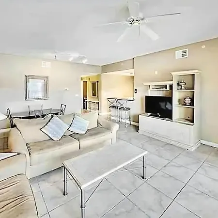 Entire Rental 3-Br Minutes From Disney X8 Hot Tub Apartment 2204-2
