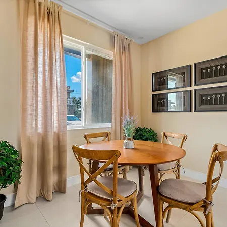 4 Bedroom Home W/ Resort Amenities + 3 Mi To Disney-2