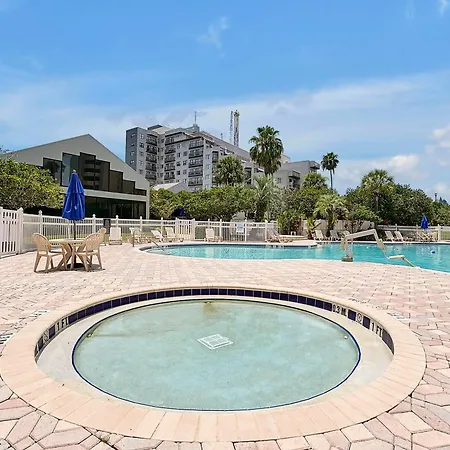 Cozy Condo On International Dr. Near Universal Studios-3