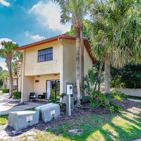 Charming Lakeview Retreat I-3