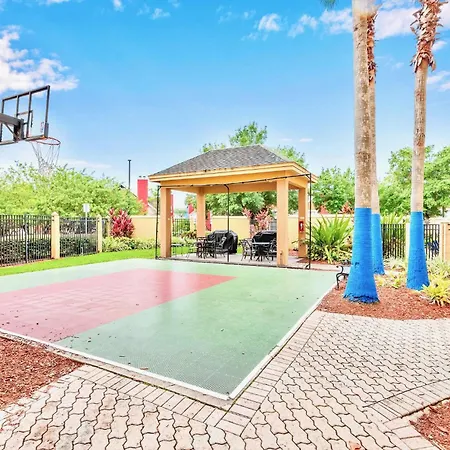 Near Disney King Bed Condo Unit - Pool & Hot Tub-2