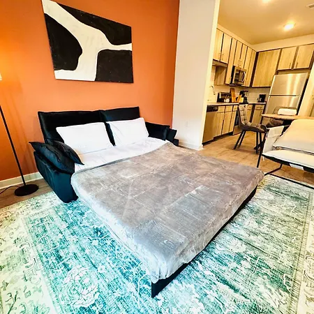 Adeline Apartments 15M To Parks, Pet Friendly, Free Parking By Heavenly Homes-2