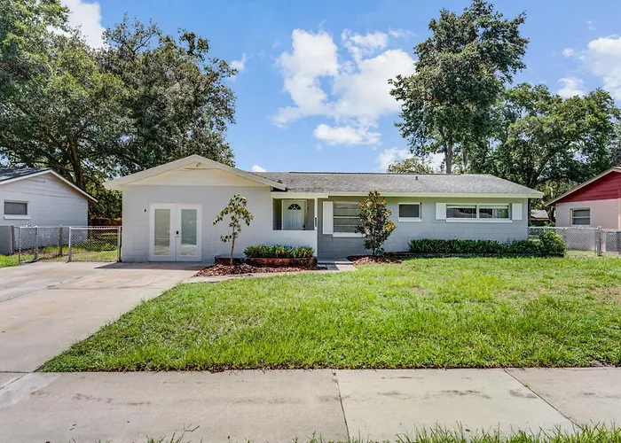 Quiet Location Duplex House - Minutes Away From Everything - Winter Park, Florida Orlando