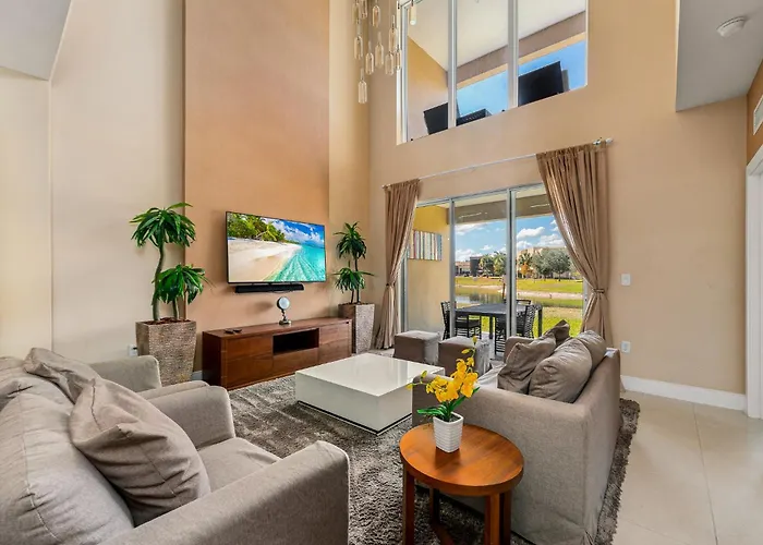 4 Bedroom Home W/ Resort Amenities + 3 Mi To Disney Orlando