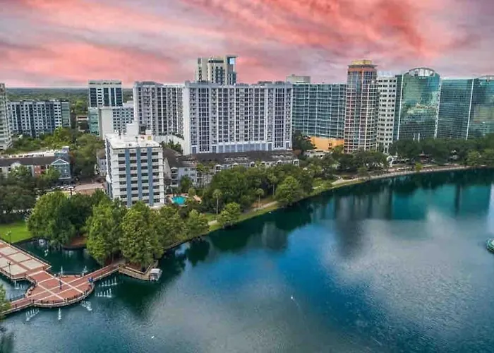 Cozy Retreat Getaway Family-Sized By Lake Eola Orlando