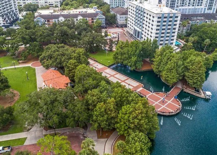 Cozy Retreat Getaway Family-Sized By Lake Eola Orlando