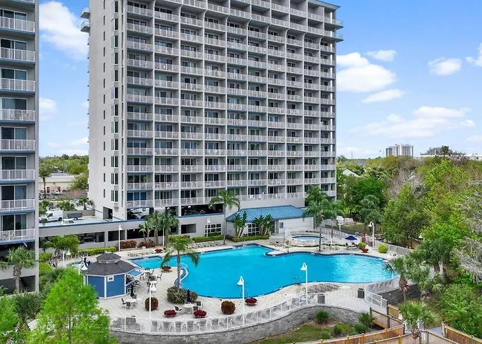 Cozy Lakeview Condo Near Disney Orlando