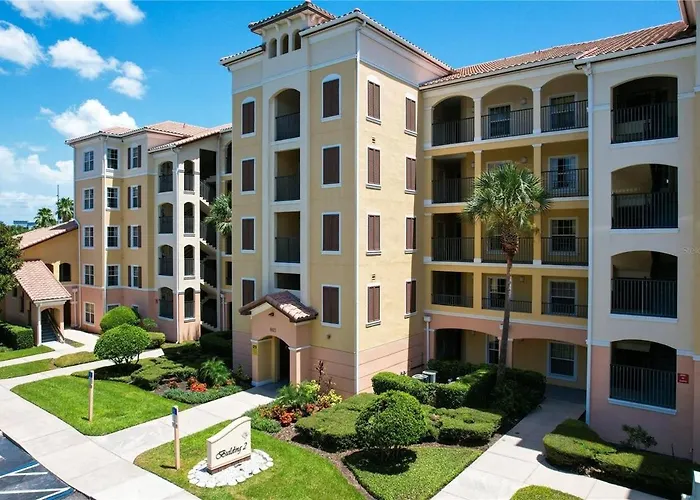 Spacious 3 Bed 3 Bath Luxury Condo 5 Min From Disney Orlando