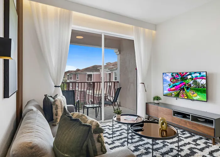 Updated Condo Near Conv Ctr, I-Drive & Universal Orlando