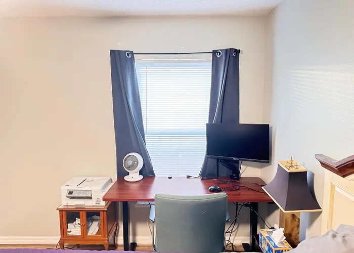 Near Disney Cozy Quiet Place, 2 Rooms With Queen Bed Up To 4 People Orlando