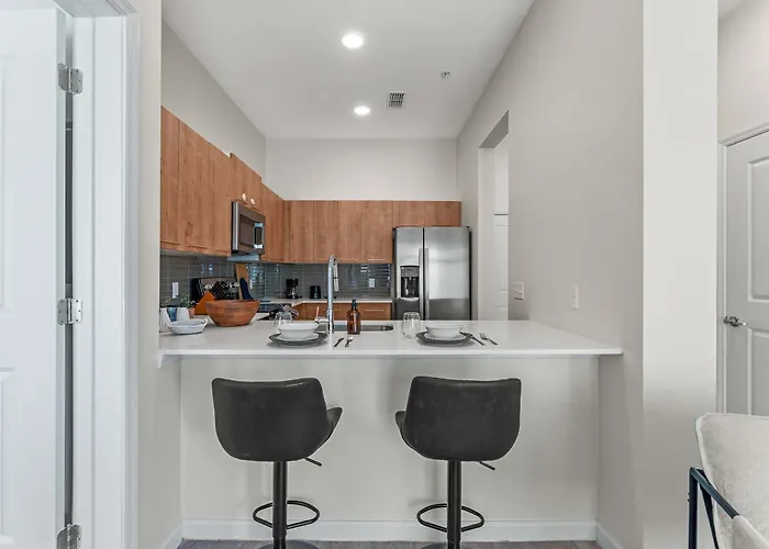 Riviere 2Br Apartment Pet Friendly Oasis Sleeps 6 Close To Epic Universe Pool & Gym Orlando