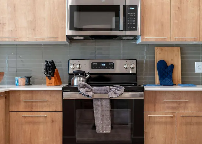 Riviere 2Br Apartment Pet Friendly Oasis Sleeps 6 Close To Epic Universe Pool & Gym Orlando