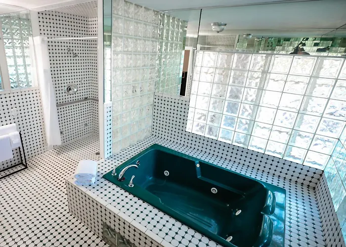 Suites By The Wellborn Orlando